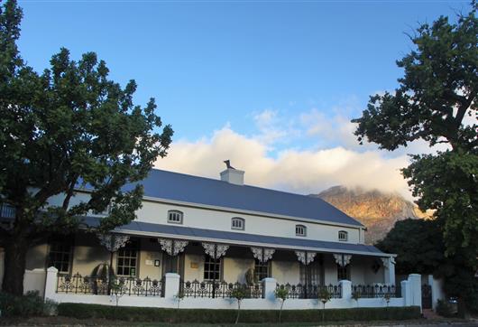 Avondrood Guest House